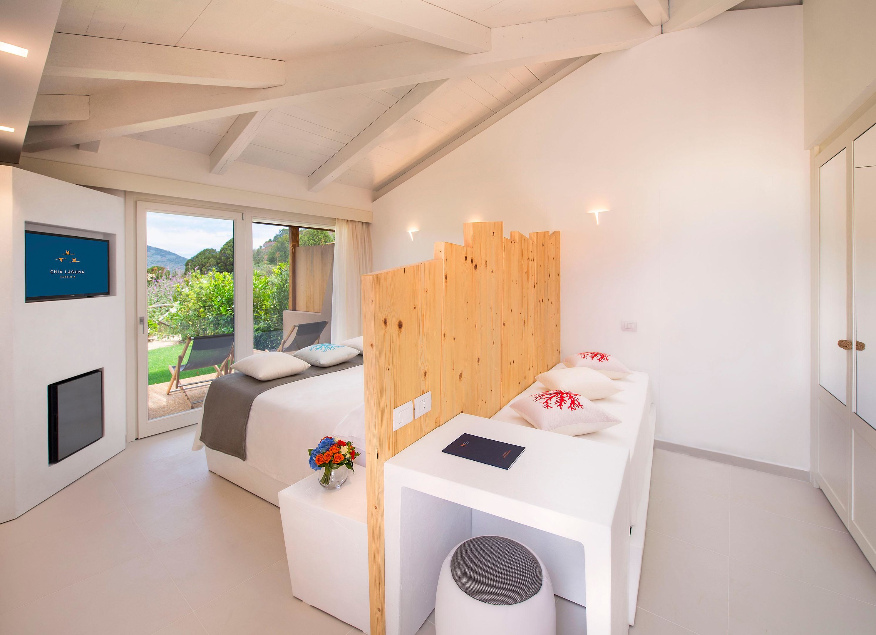 Baia Di Chia Resort Sardinia, Curio Collection by Hilton foto 36