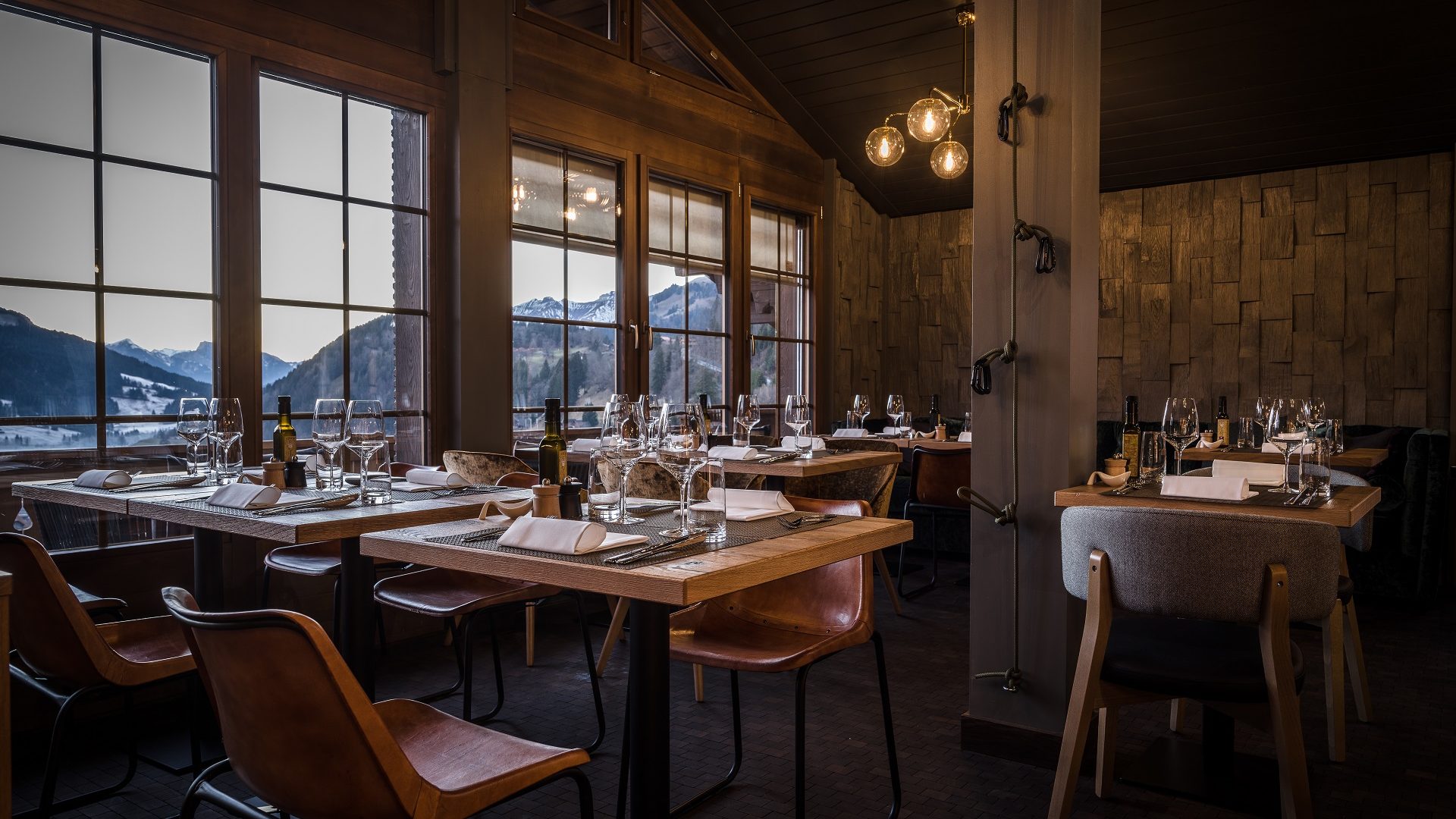 HUUS Hotel Gstaad foto 4