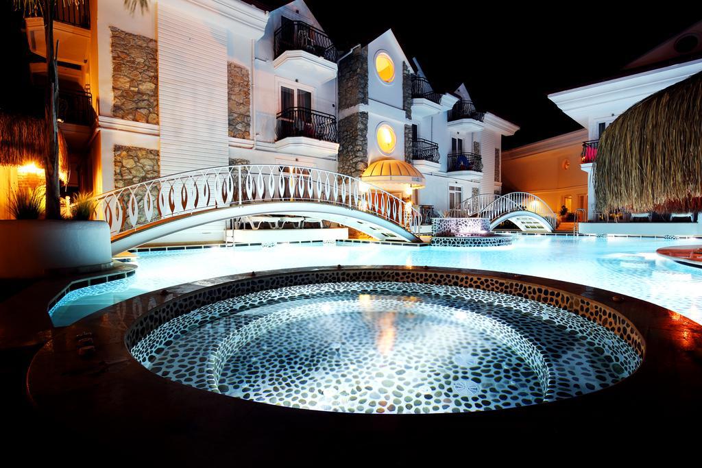 The Pinehill Hotel & Suites foto 6