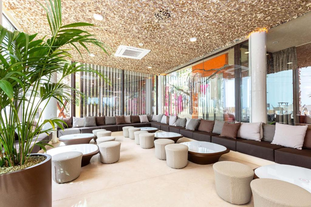 Higueron Hotel Malaga, Curio Collection by Hilton foto 31