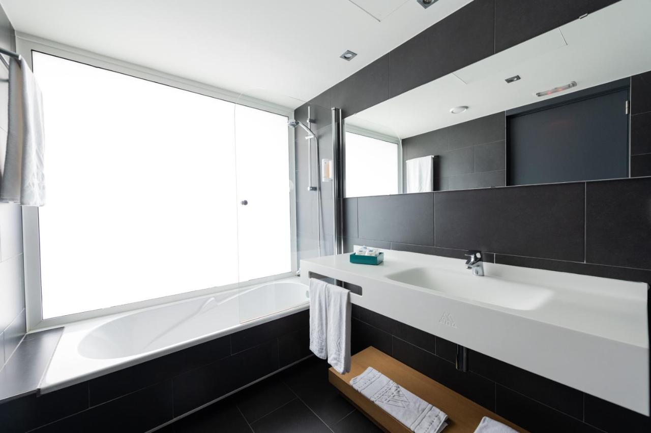 Atenea Port Barcelona Mataró image 3