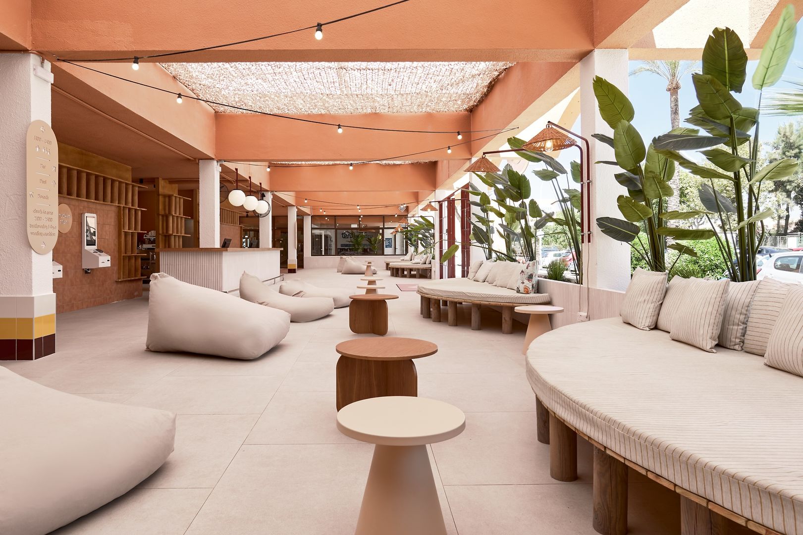 tent Calvia Beach image 3