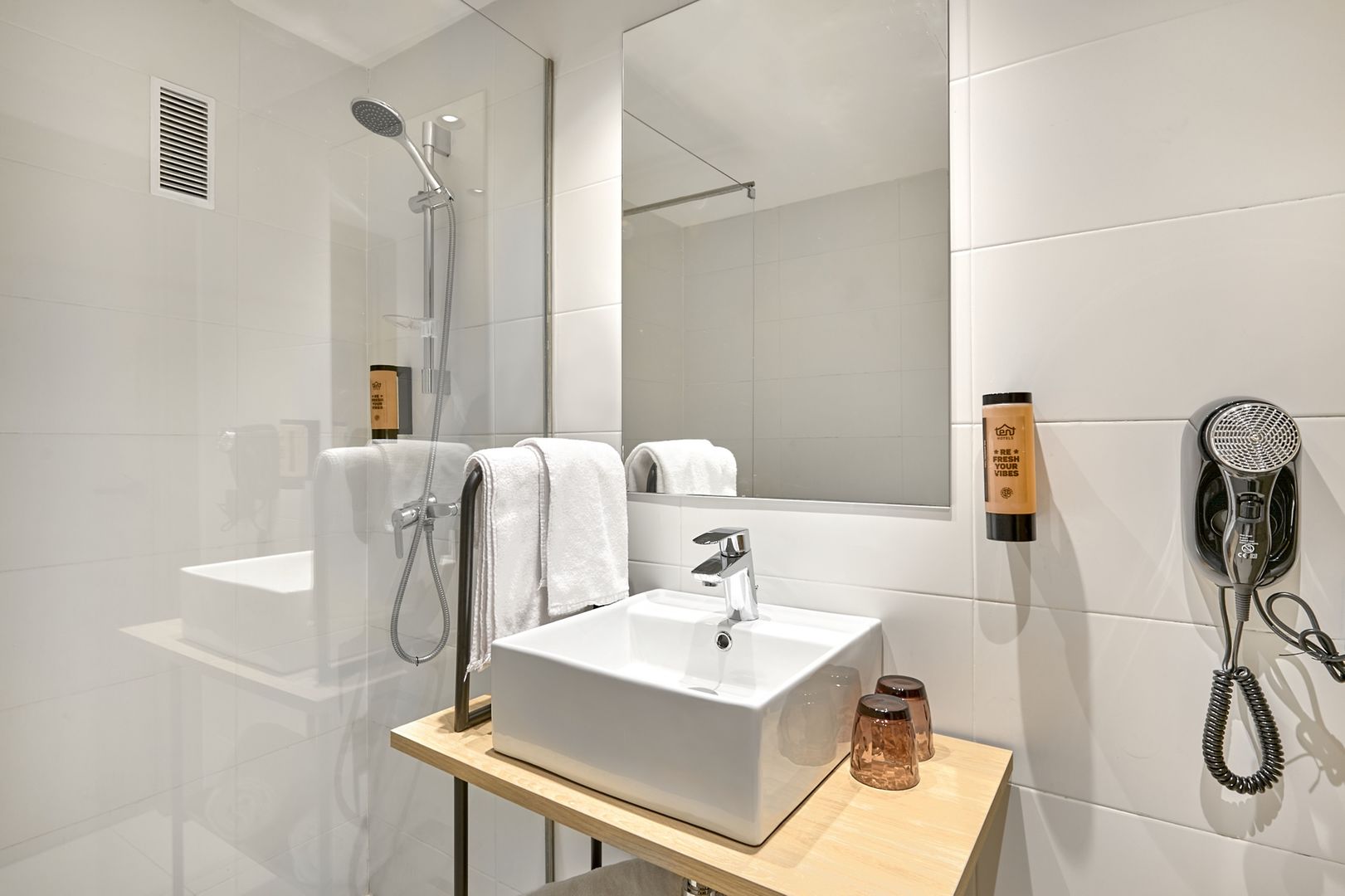 tent Calvia Beach image 2