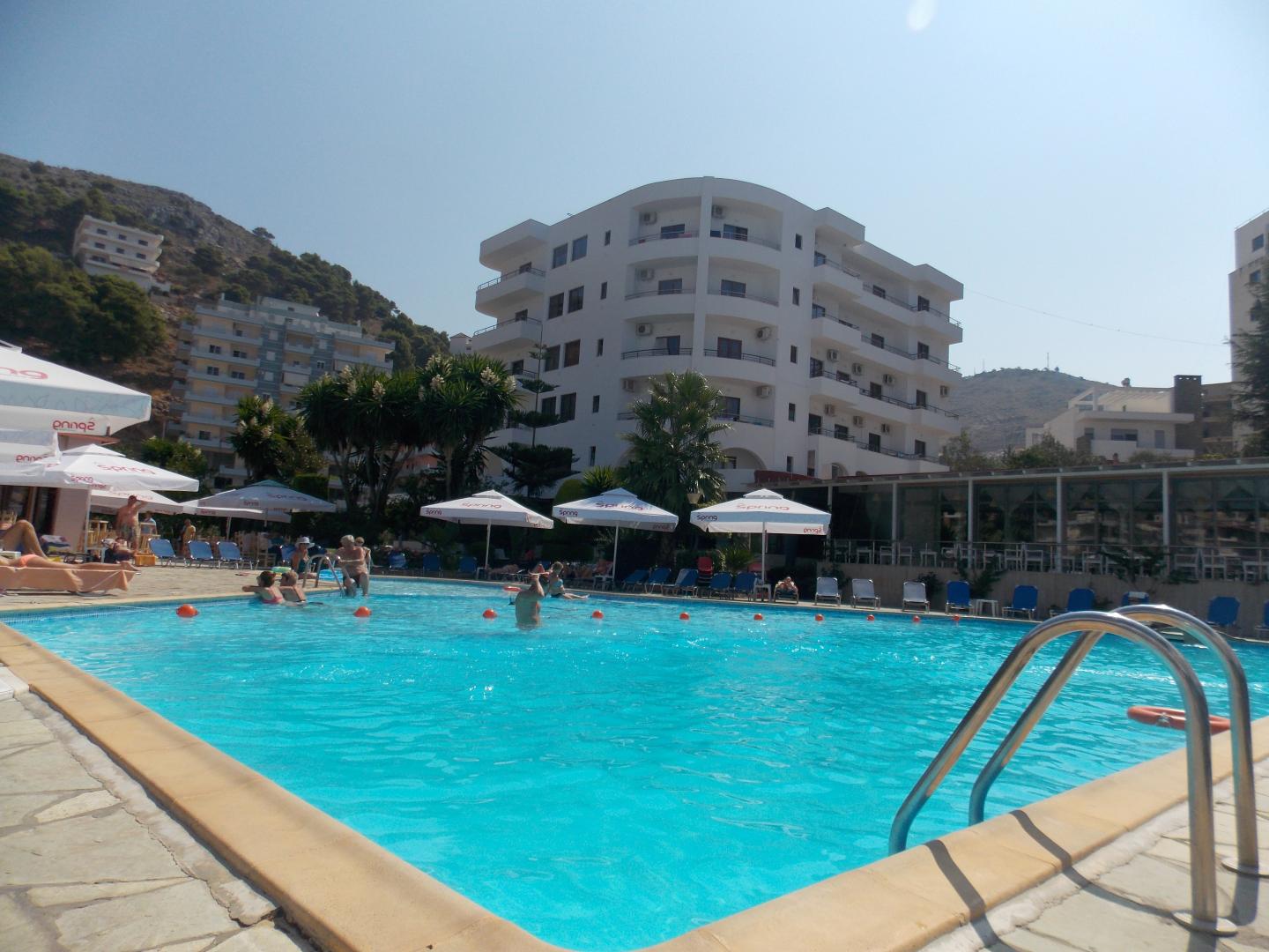 Hotel Mediterrane Sarande foto 4