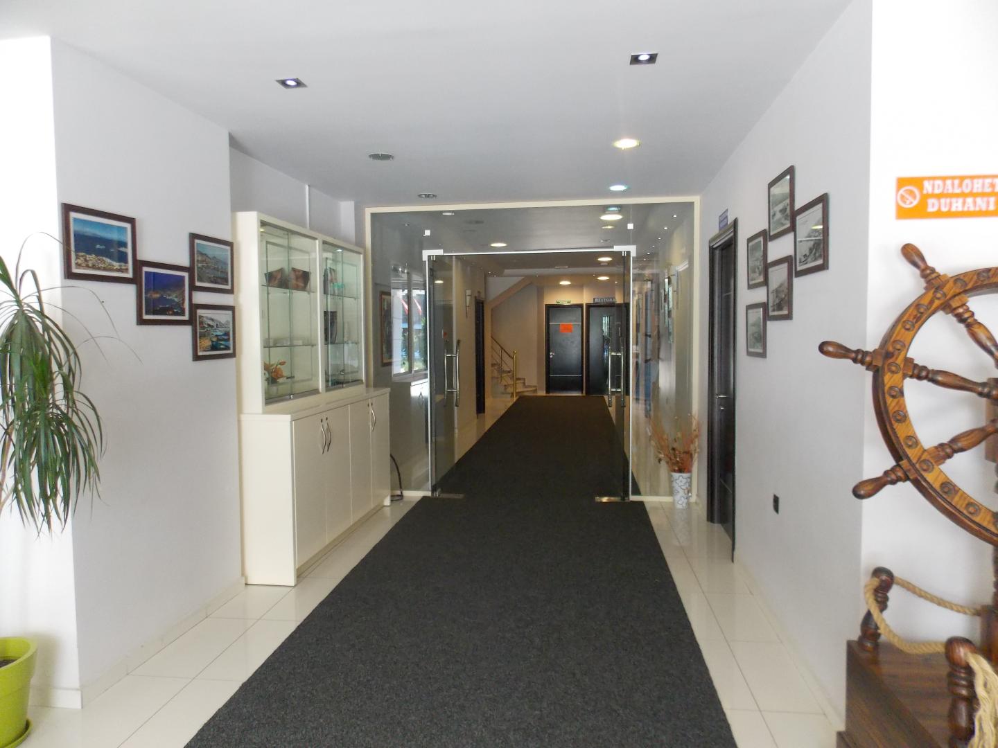 Hotel Mediterrane Sarande foto 3