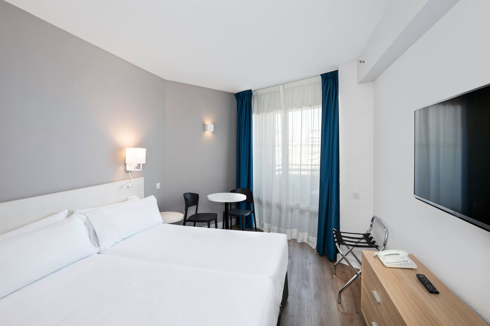 Sol Puerto Marina image 1