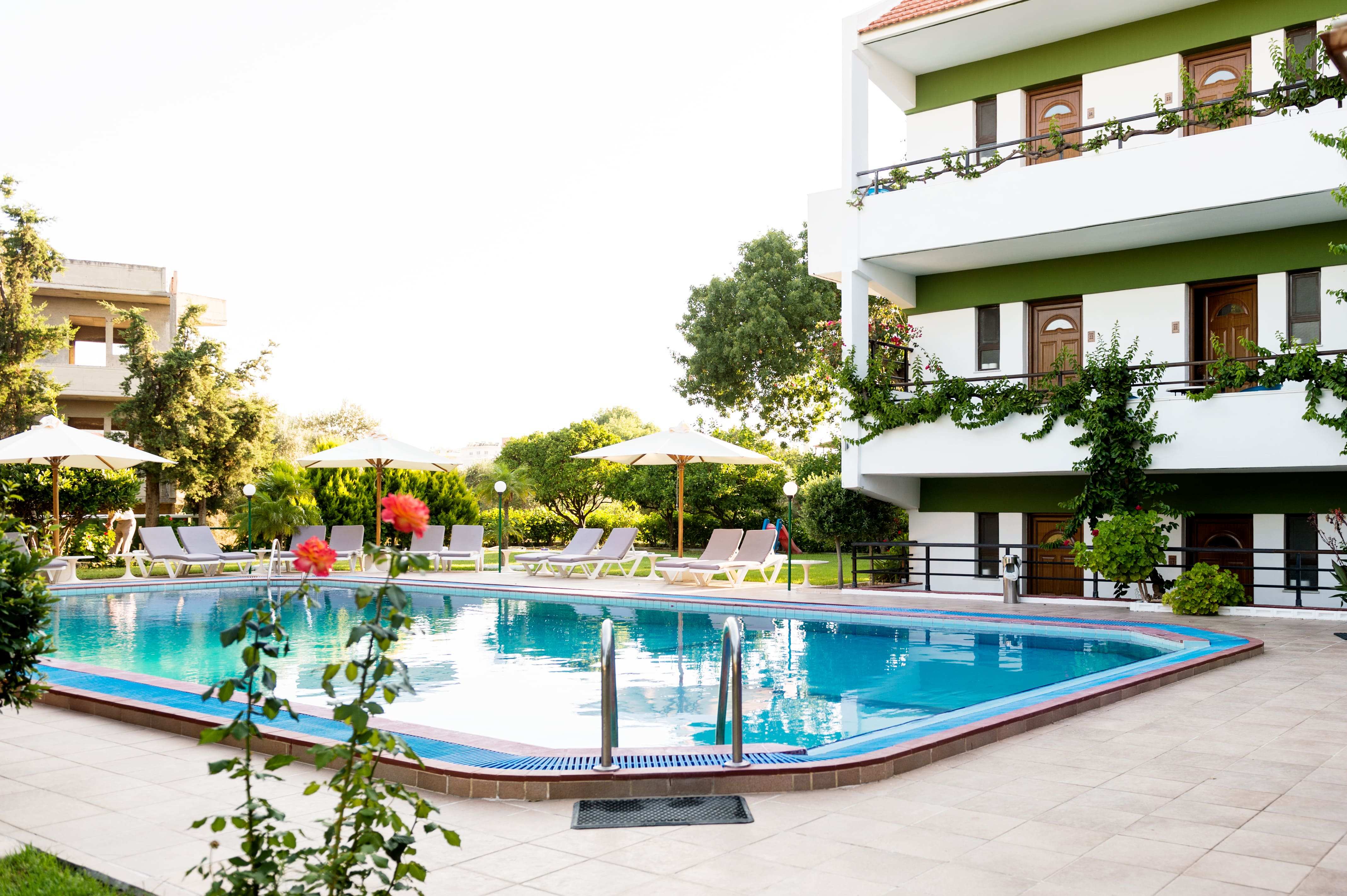Terinikos image 0