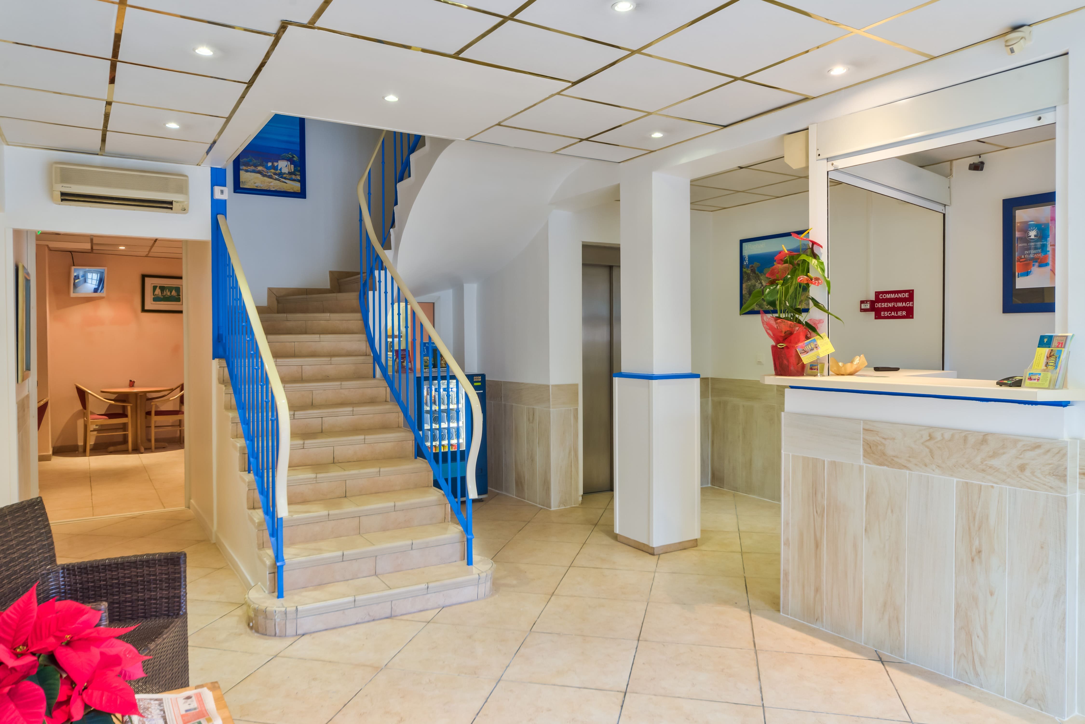 Hotel Provencal image 3