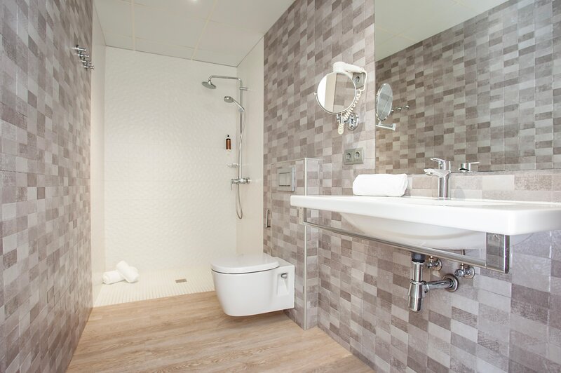 Hotel Rosales image 3