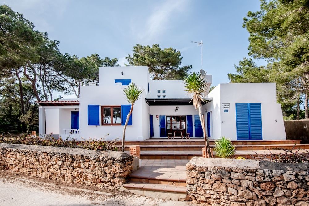 Bungalows Es Pins image 3
