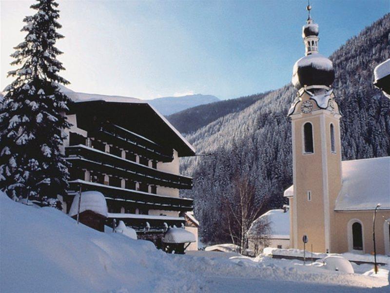 Berghotel Basur foto 2