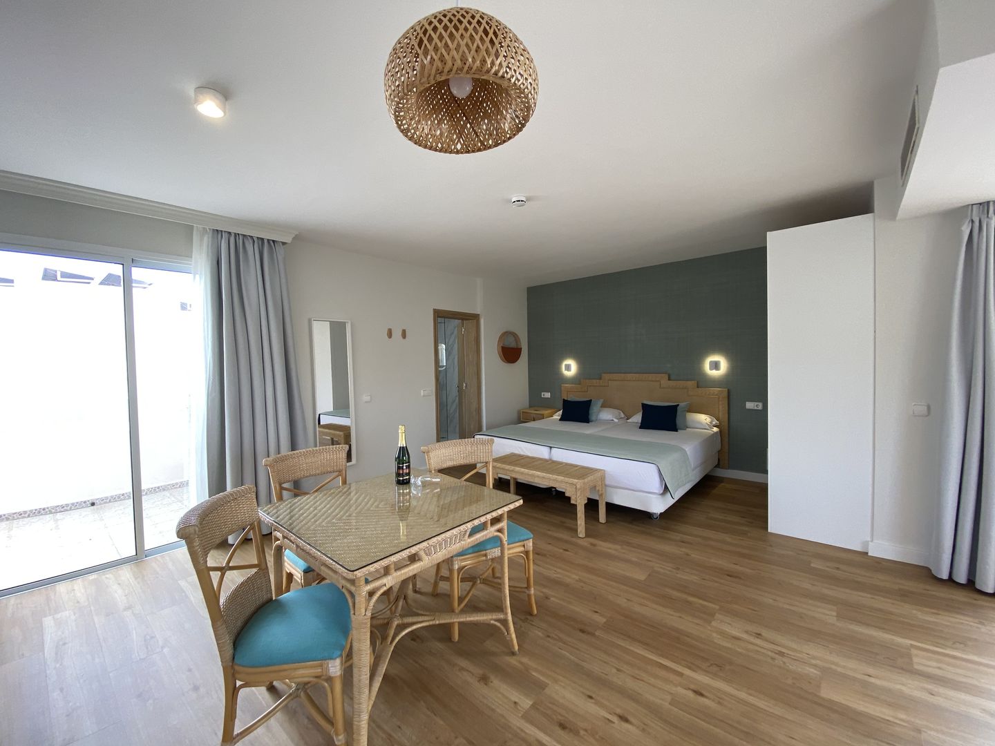 Hotel Esmeralda Maris by LIVVO image 1