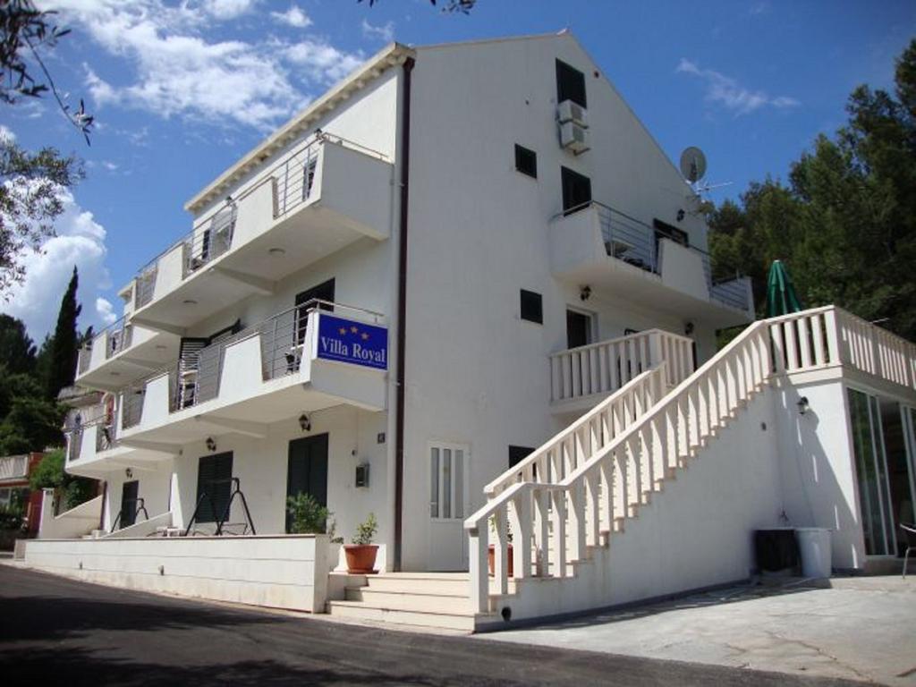 Villa Royal image 3
