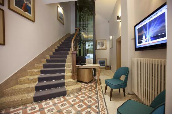 Collage Pera Hotel in Istanbul - foto 5