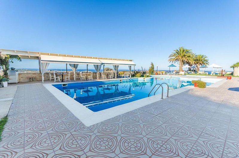 Perla Apartments in Agia Pelagia - foto 2