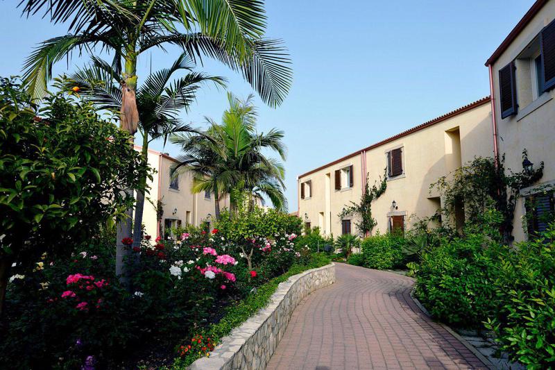 Sikania Eco Resort.