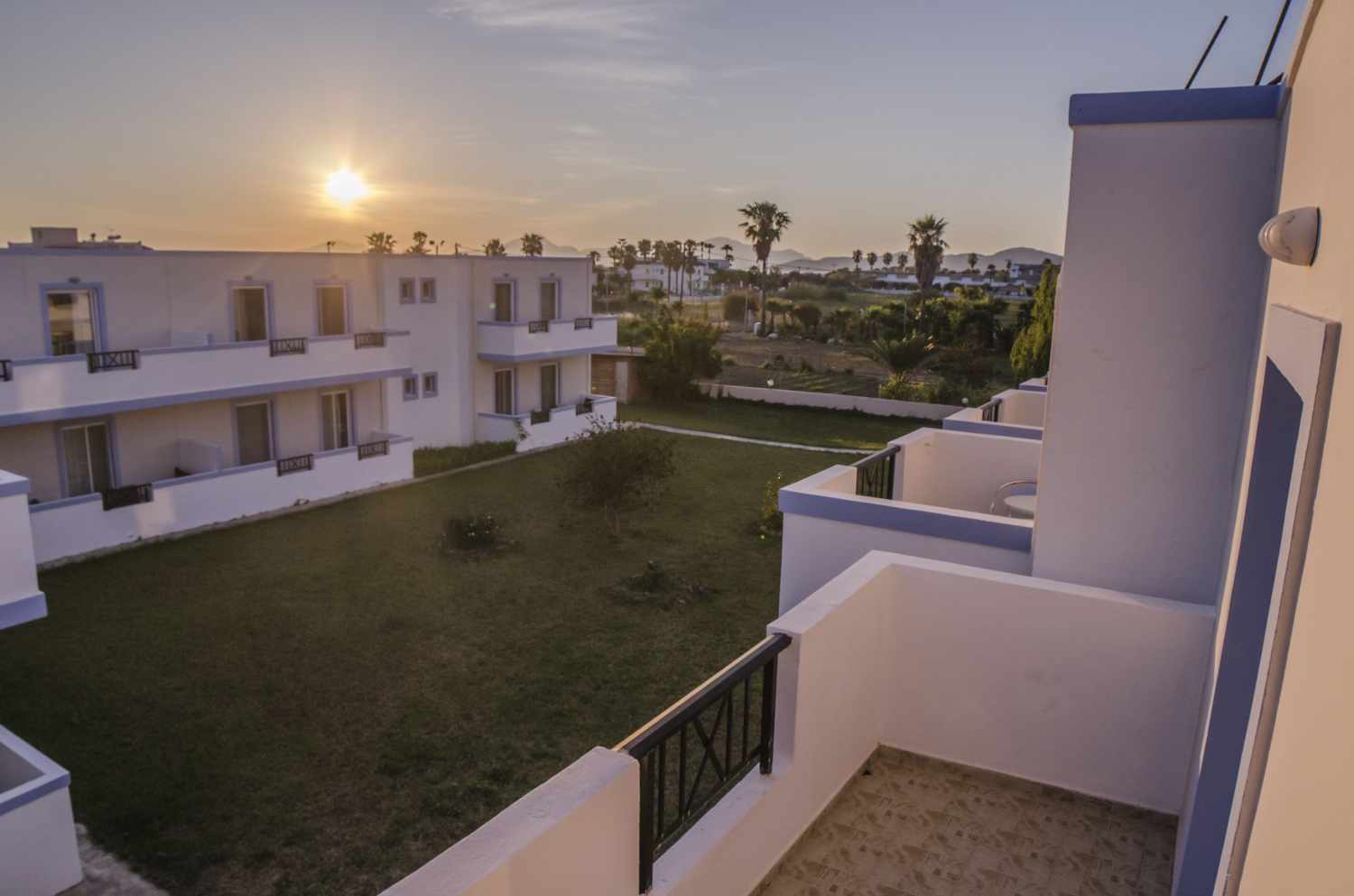 Sunshine Hotel & Apartments foto 13