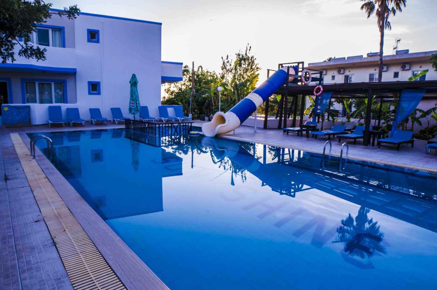 Sunshine Hotel & Apartments foto 12