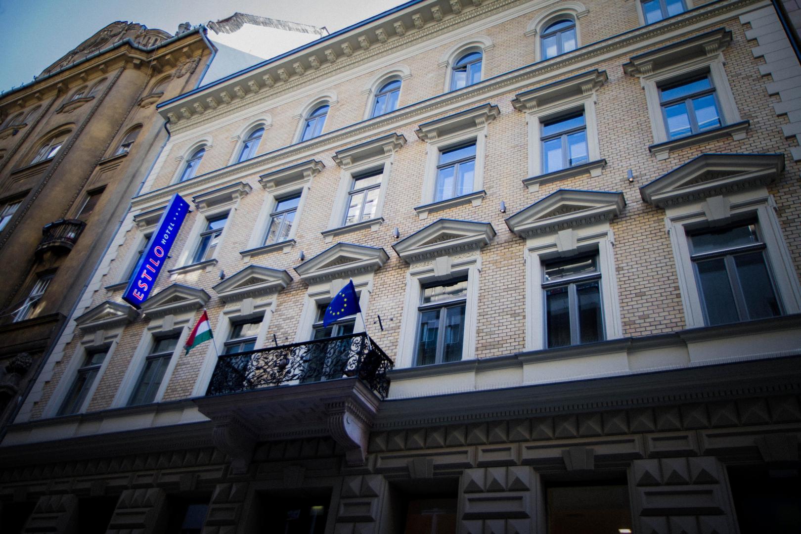 Main image