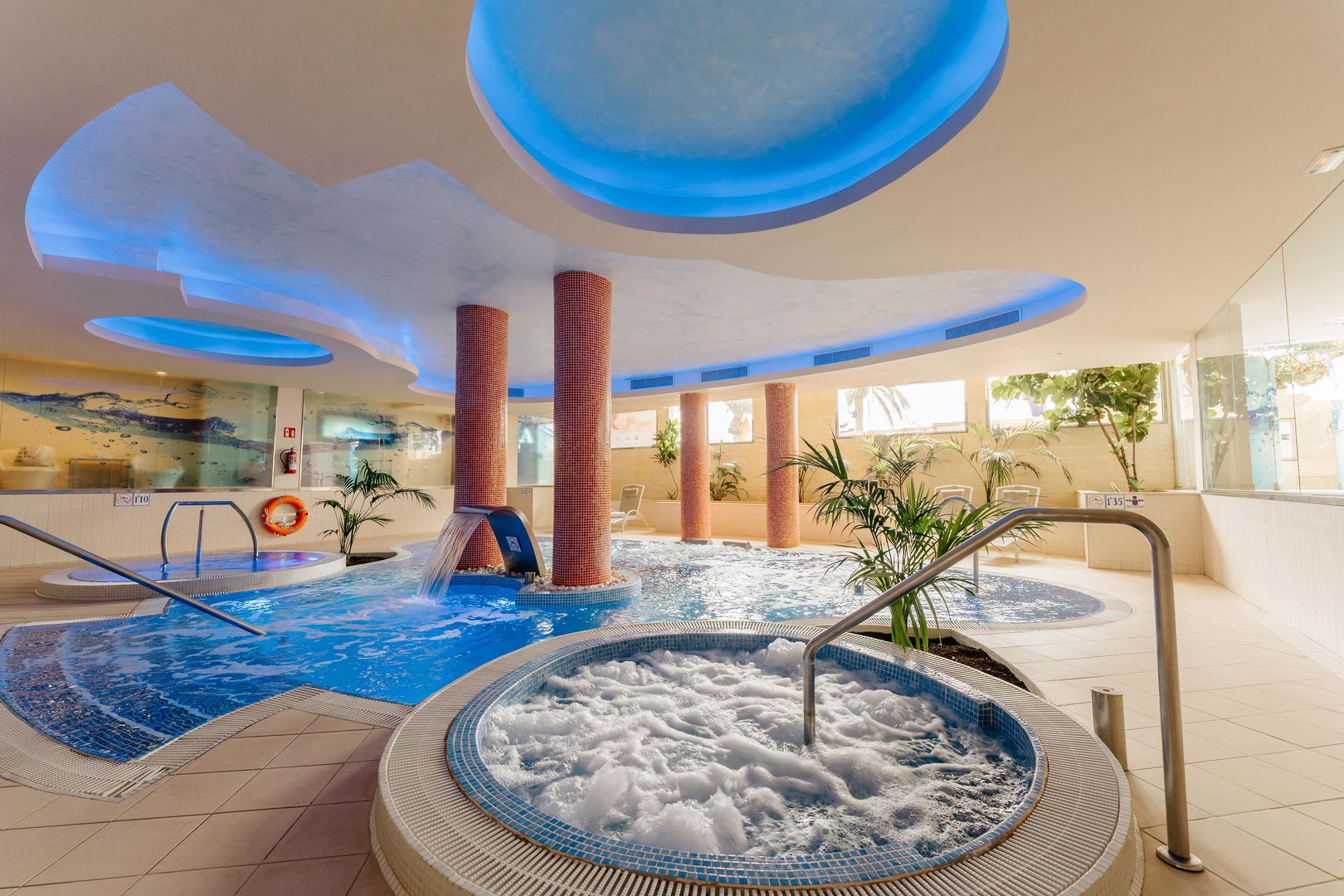 R2 Buganvilla Hotel & Spa image 3