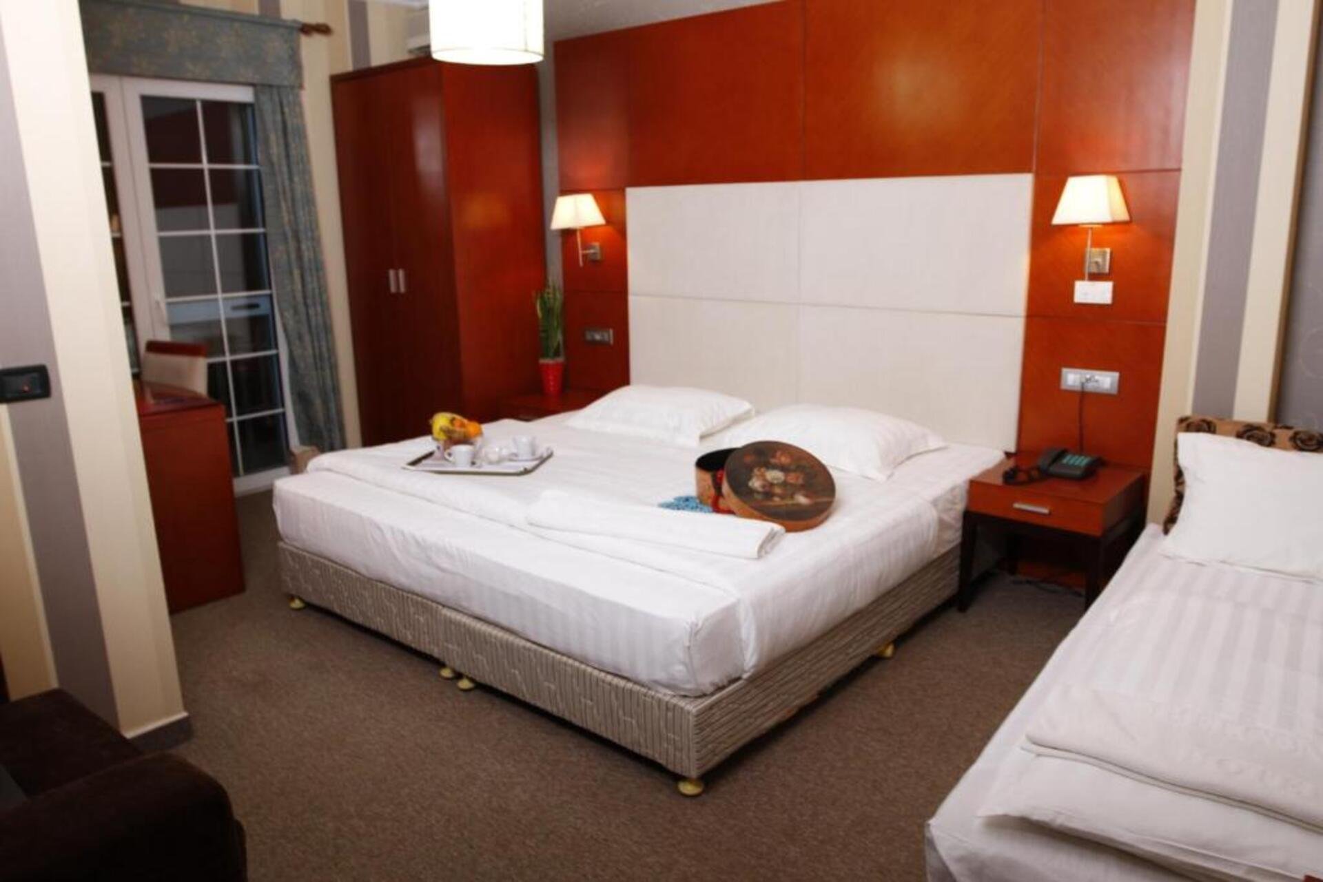 Bel Conti Hotel image 2