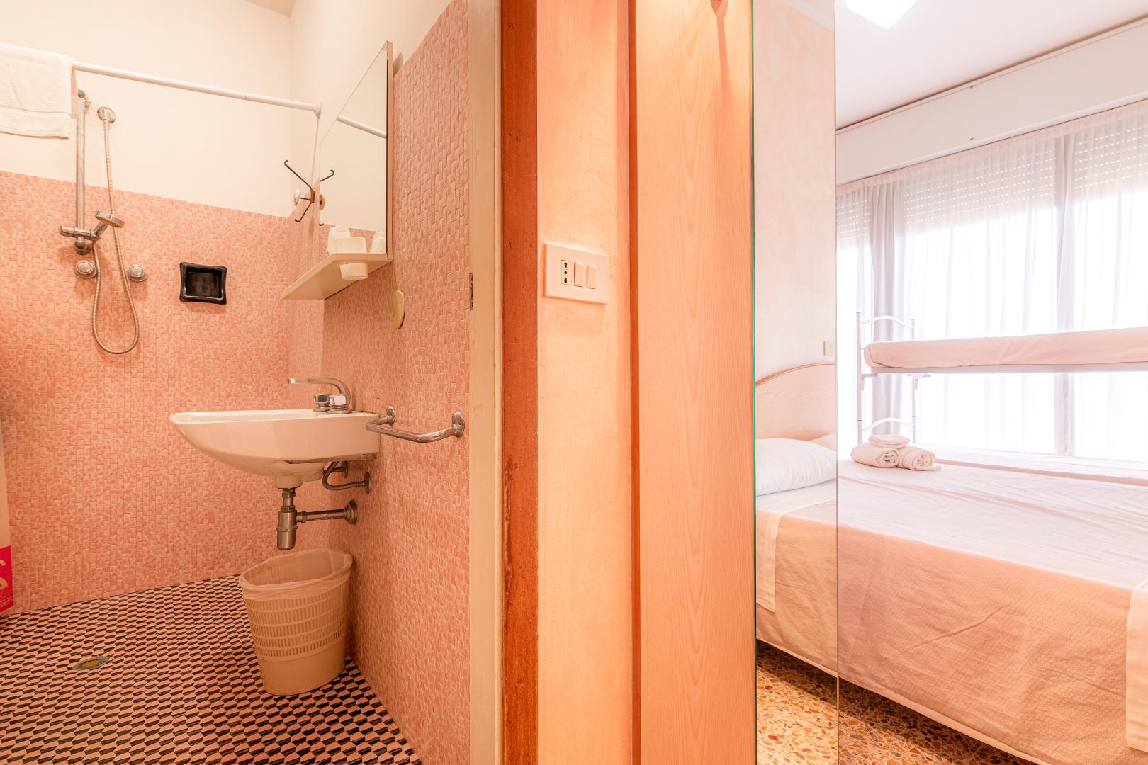 Hotel Crown foto 15