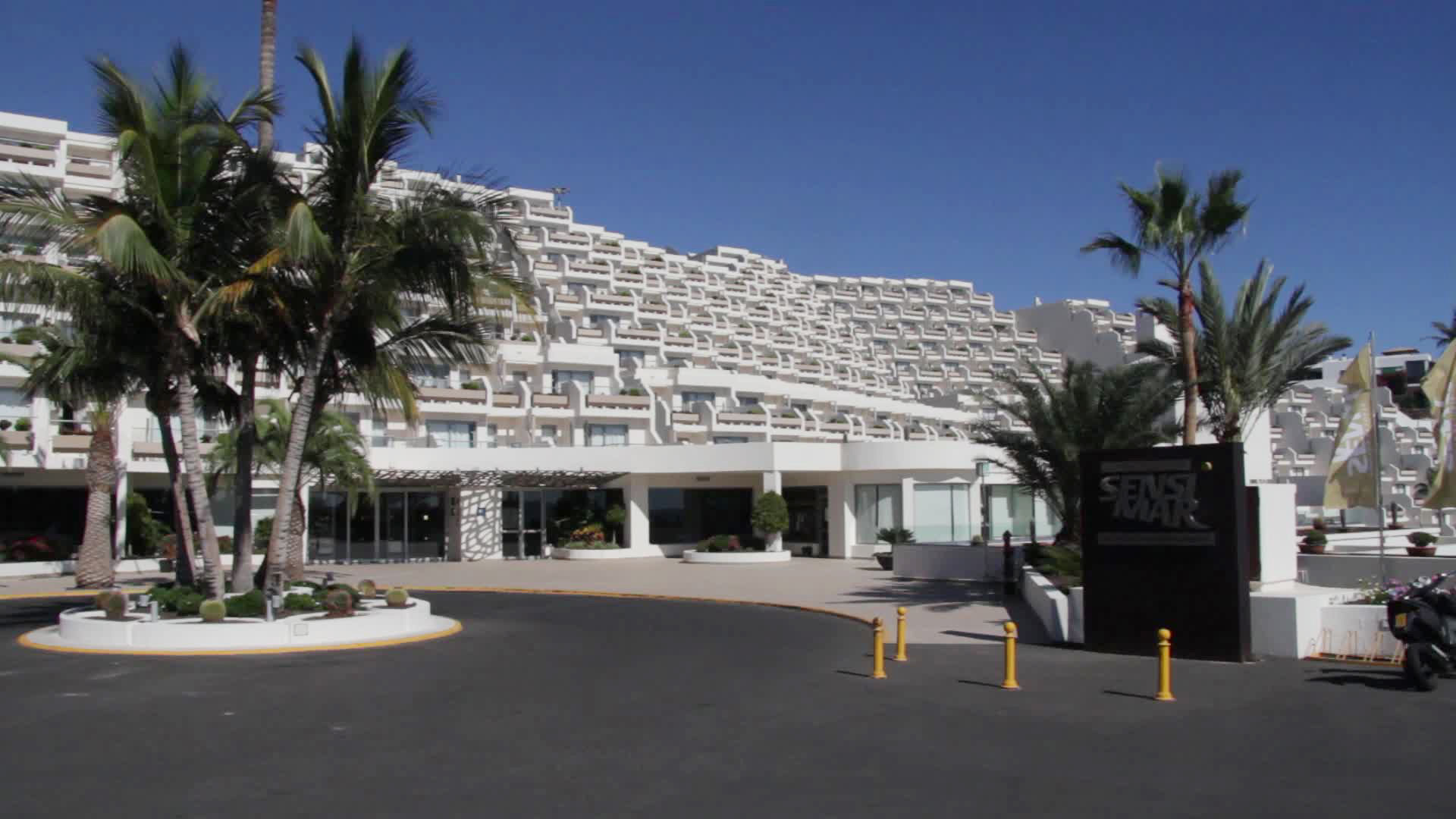 Hotel Riu Palace Calypso image 1