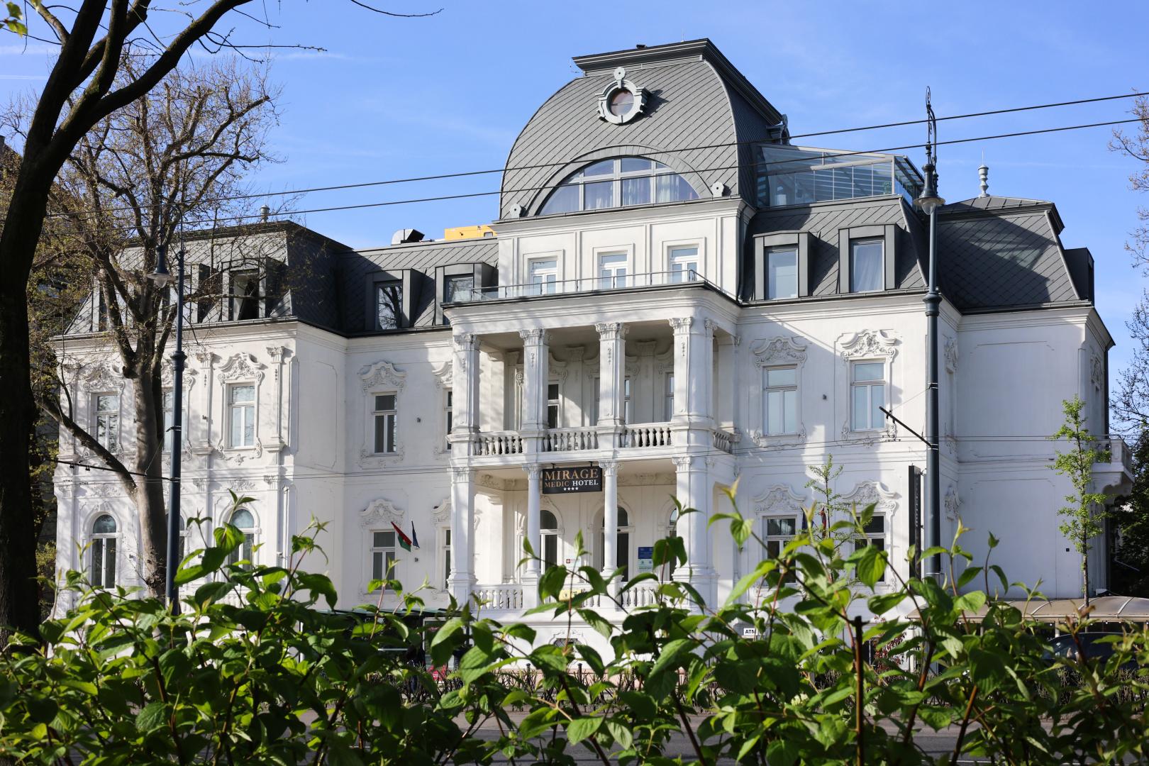 Main image