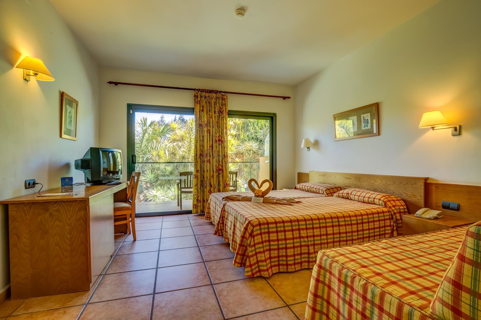 SBH Hotel Club Paraiso Playa image 1