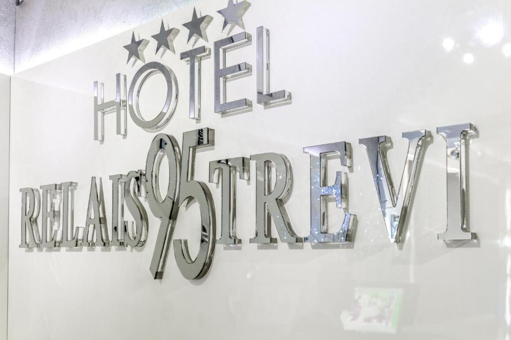 Relais Trevi 95 Boutique Hotel foto 15
