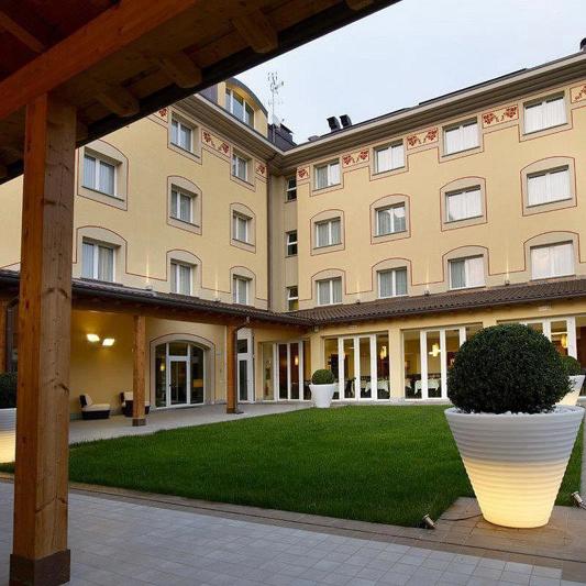 Virginia Palace in Garbagnate Milanese - foto 4