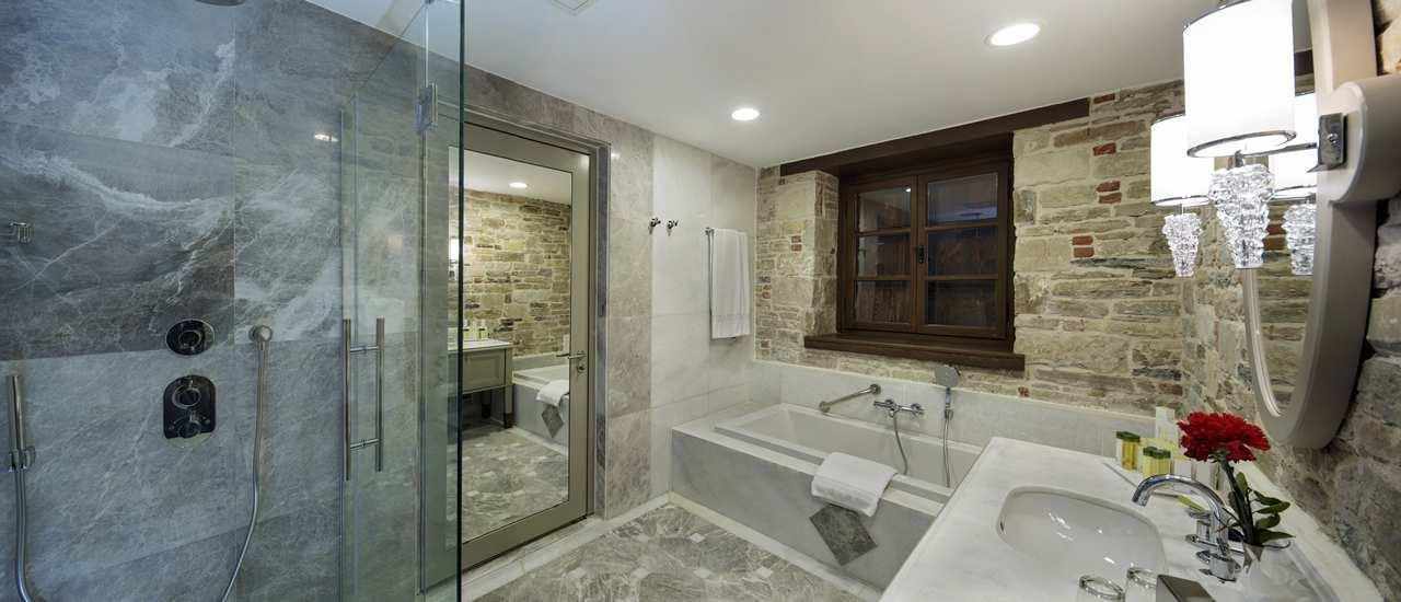 DoubleTree by Hilton Hotel Kusadasi image 2