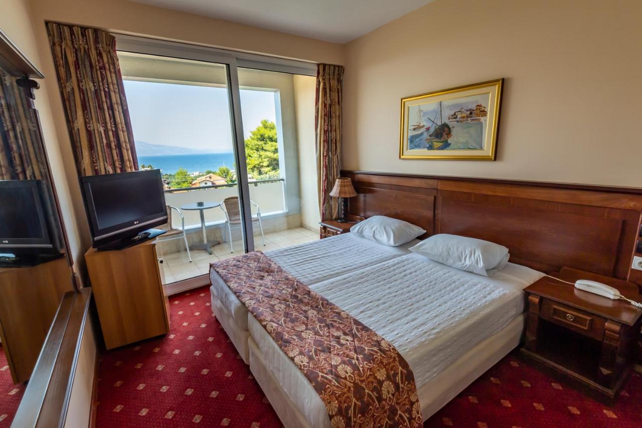 Dolphin Resort & Conference in Agioi Apostoli - foto 4