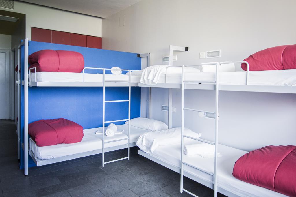 Centre Esplai Hostel image 1