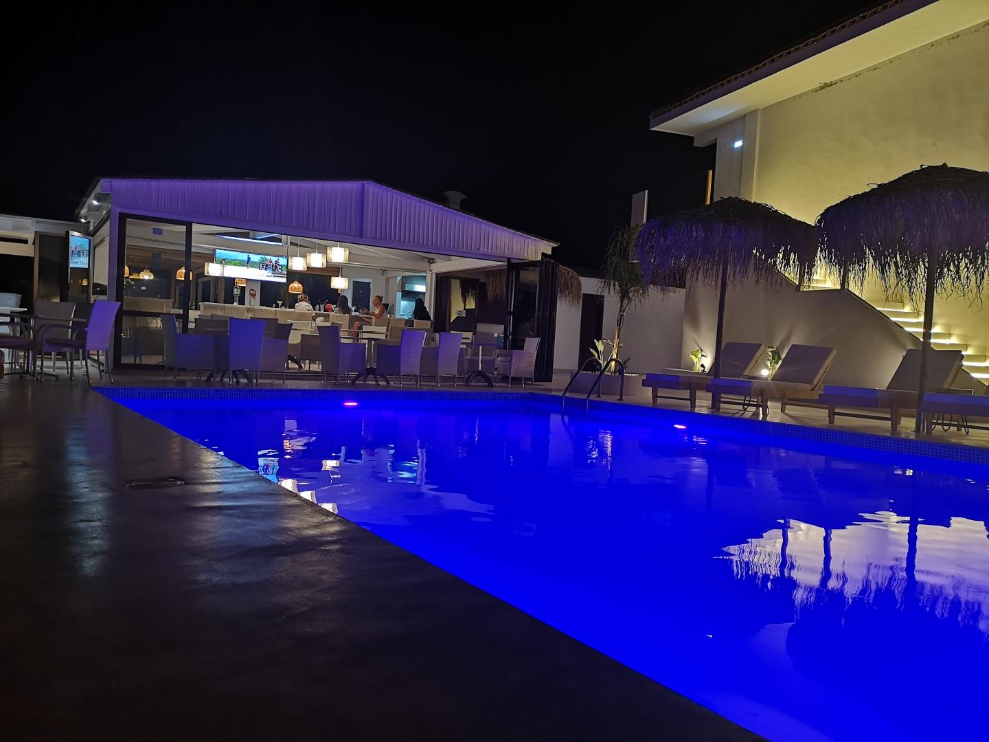 Alia Luxury Suites & Spa Beachfront Hotel foto 42