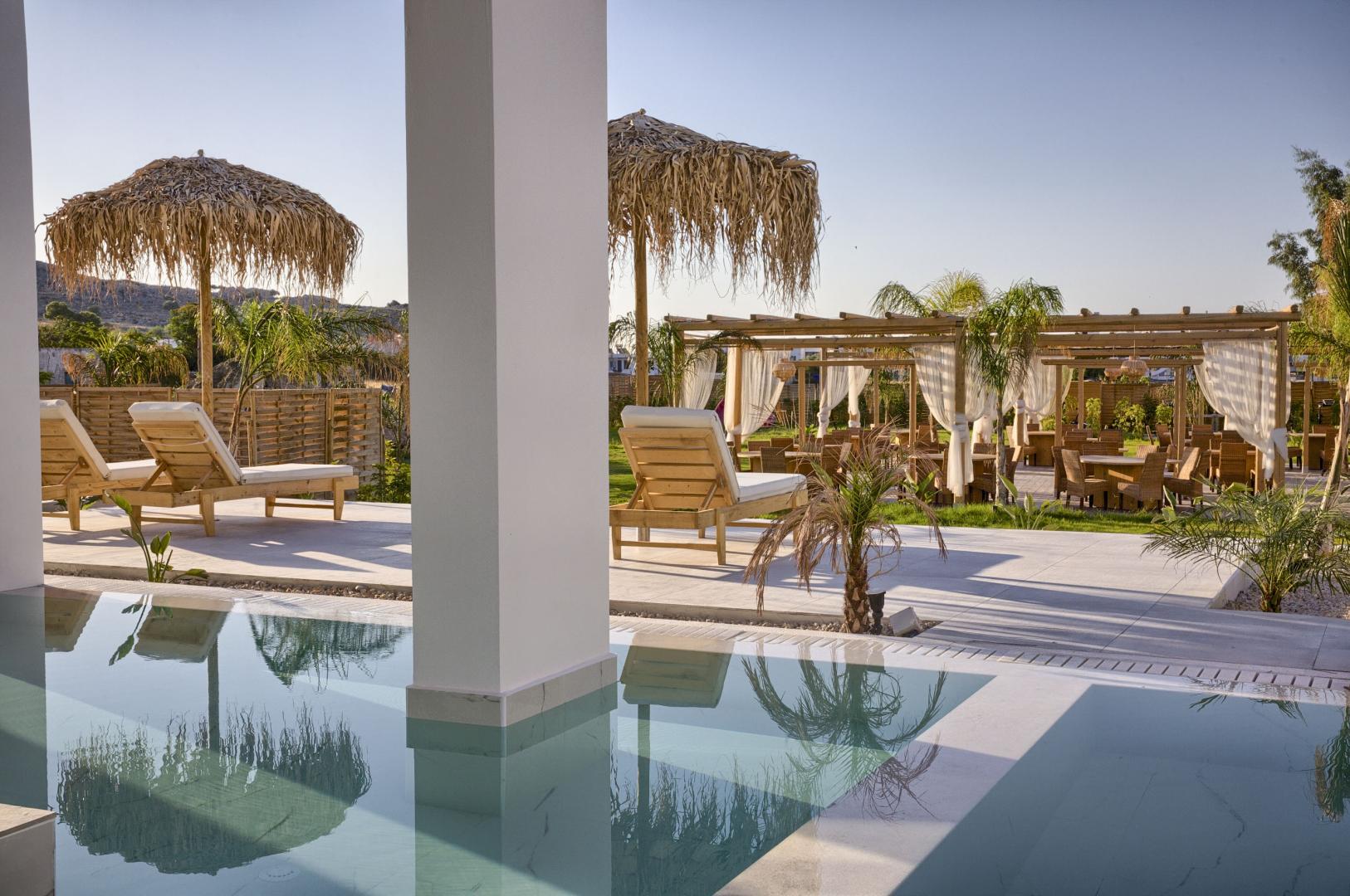 Alia Luxury Suites & Spa Beachfront Hotel foto 31