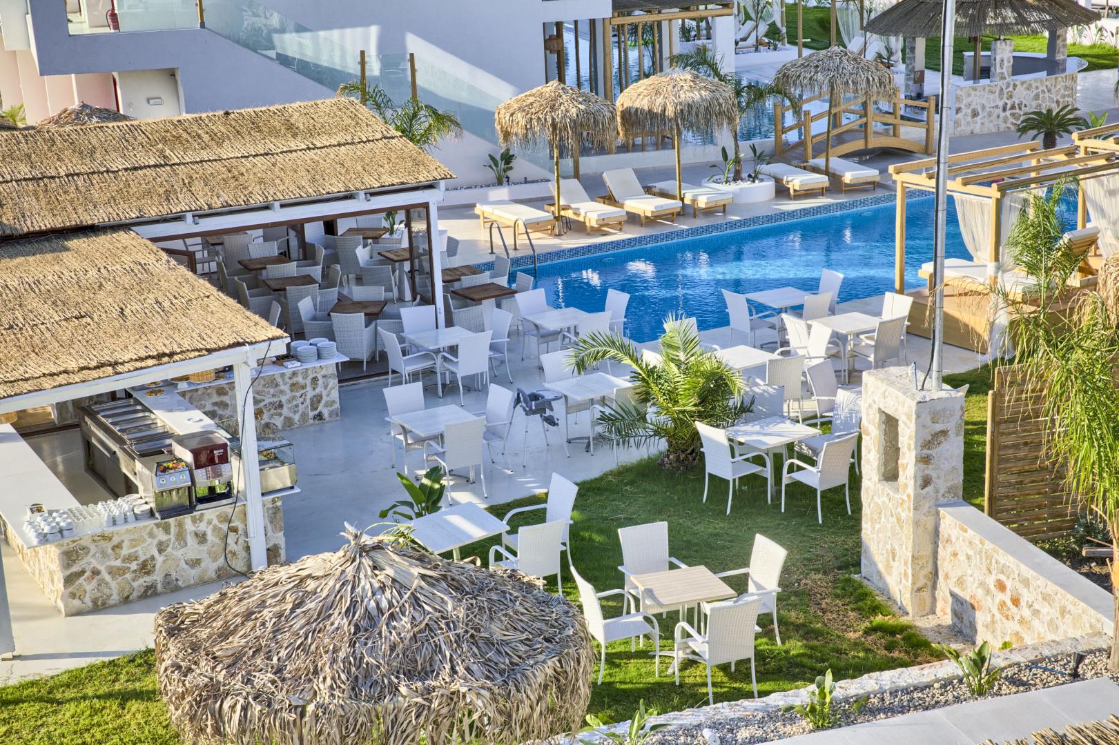 Alia Luxury Suites & Spa Beachfront Hotel foto 22