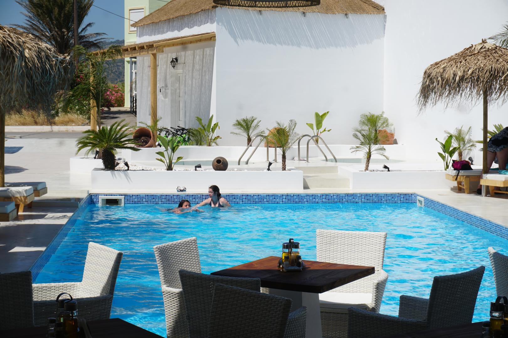 Alia Luxury Suites & Spa Beachfront Hotel foto 14