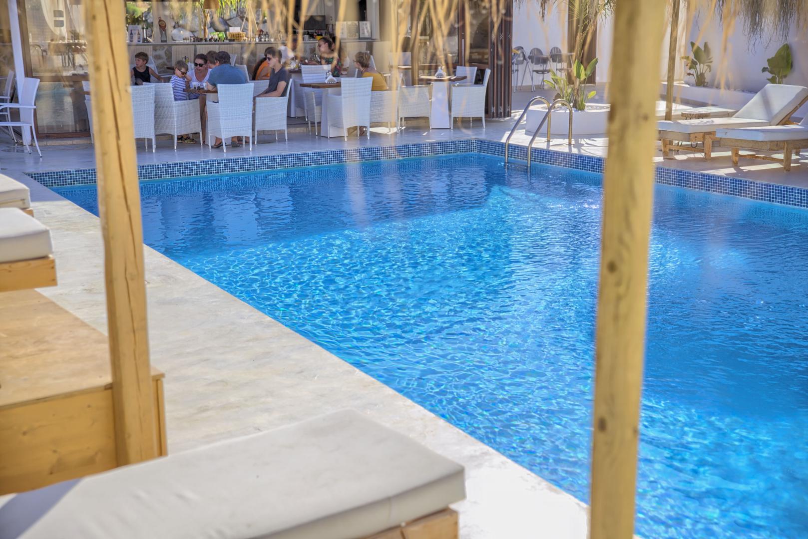 Alia Luxury Suites & Spa Beachfront Hotel foto 6