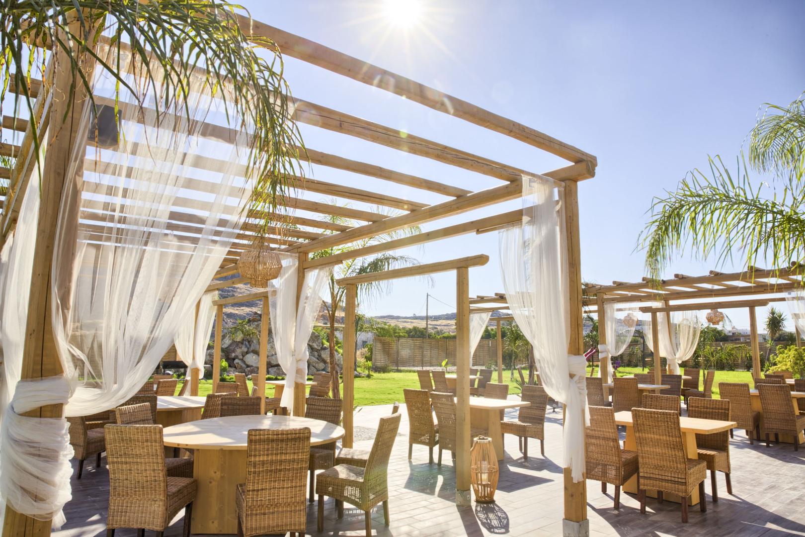 Alia Luxury Suites & Spa Beachfront Hotel foto 40