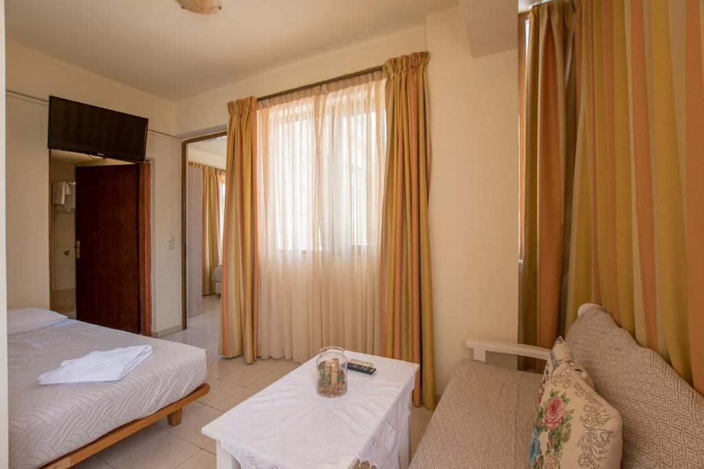 Danelis Studios & Apartments foto 11