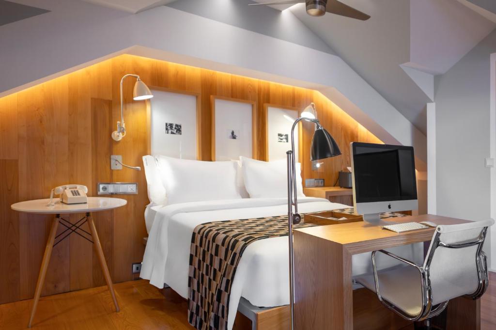 Brown’s Downtown Hotel image 1