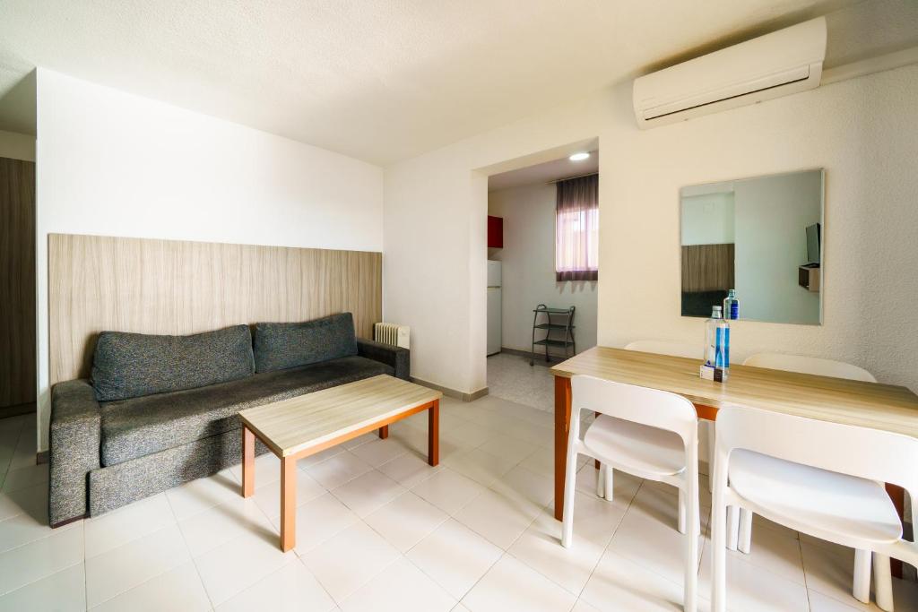 Apartamentos El Faro foto 12