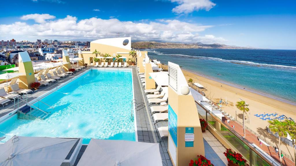 Bull Hotel Reina Isabel & Spa.