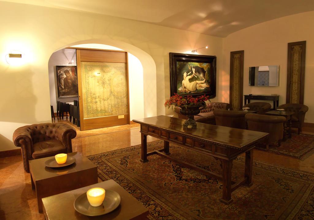 Palazzo Brunaccini foto 12