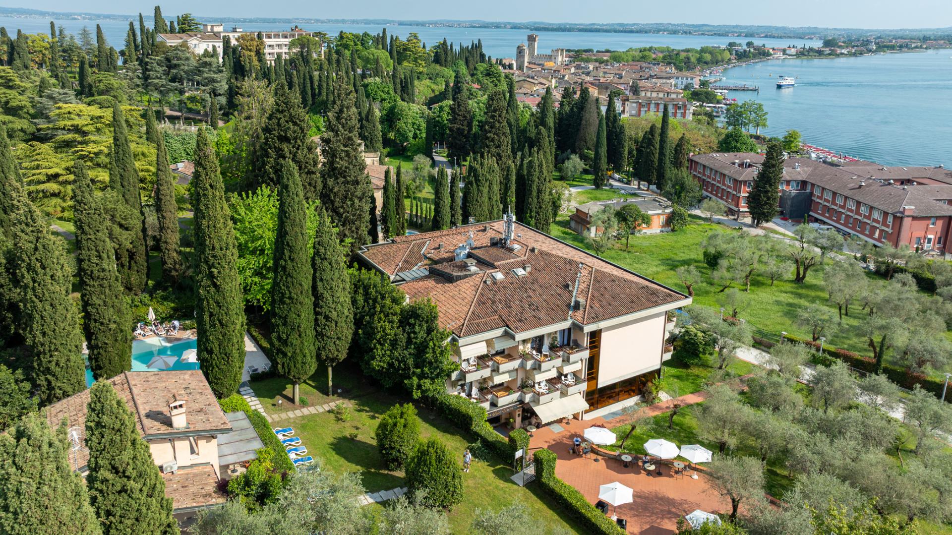 Desireè image 1