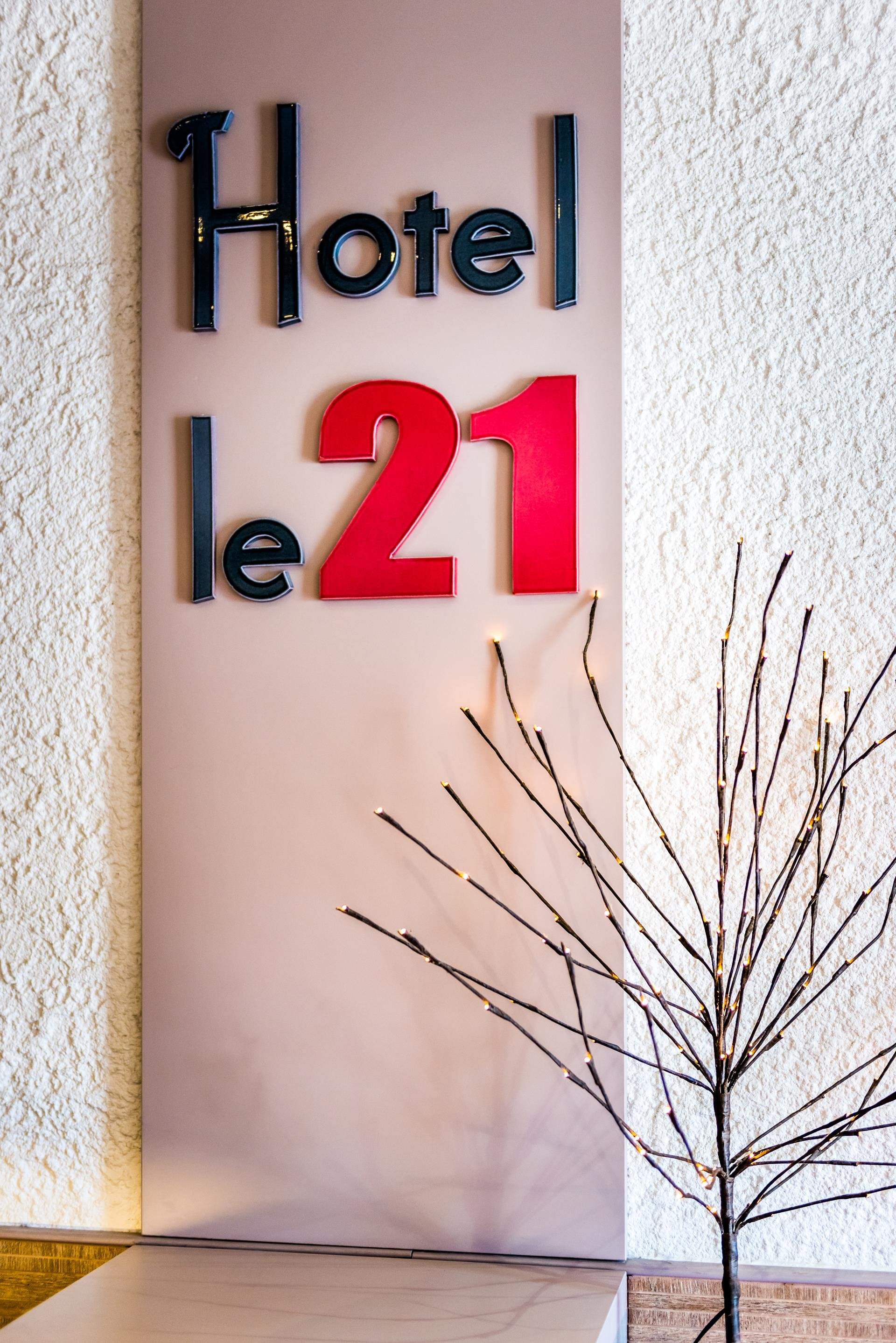 Le 21 Hotel image 2