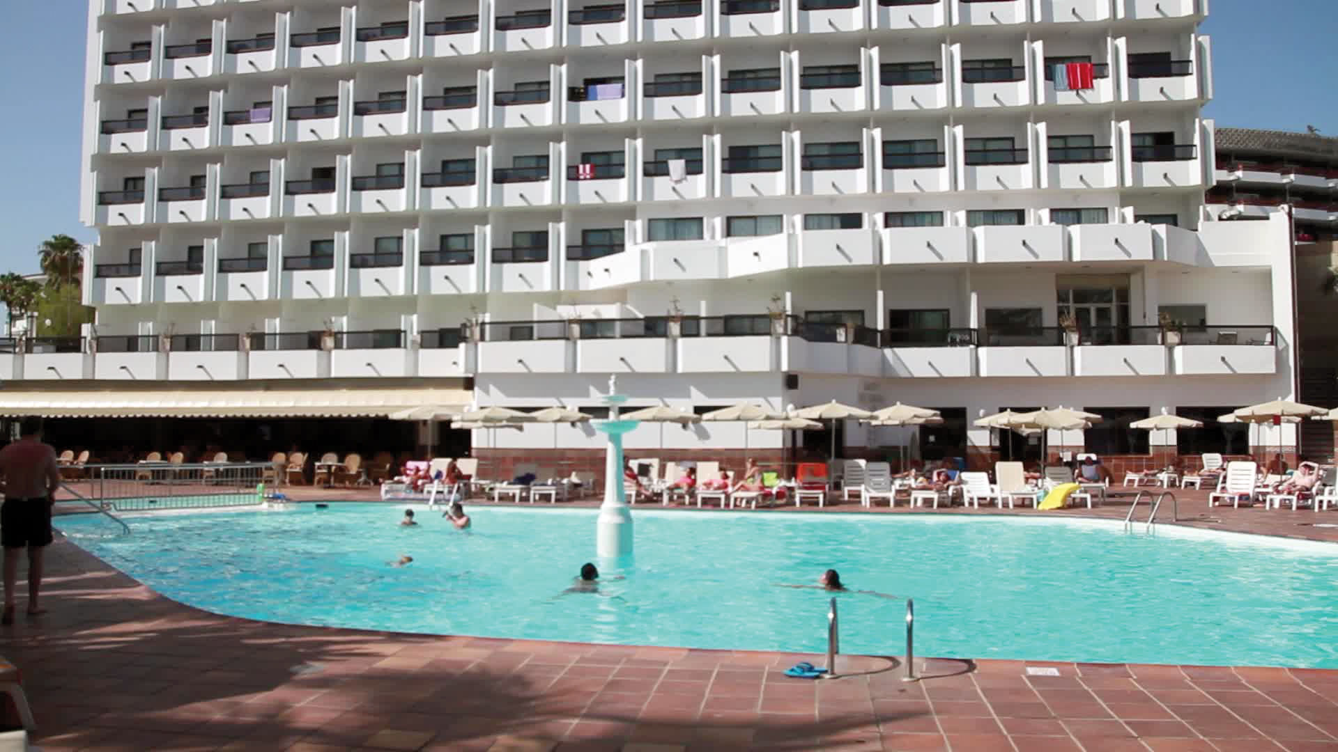 Hotel Caserio image 0