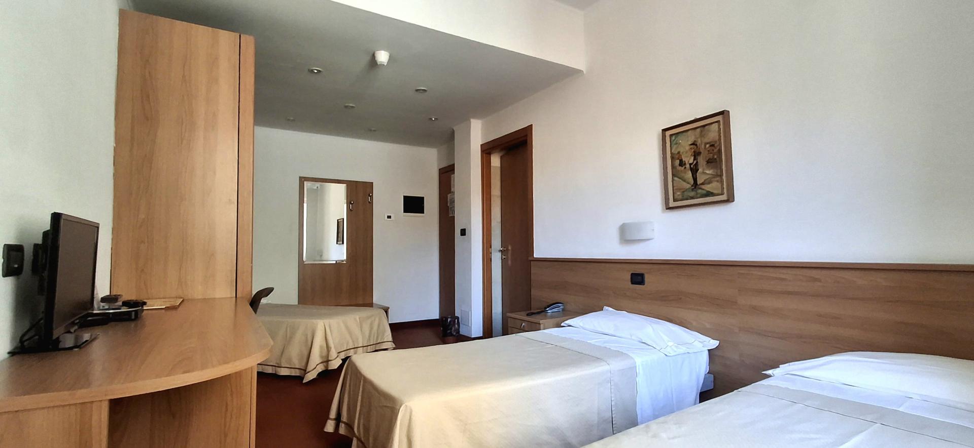 Hotel Lux image 1