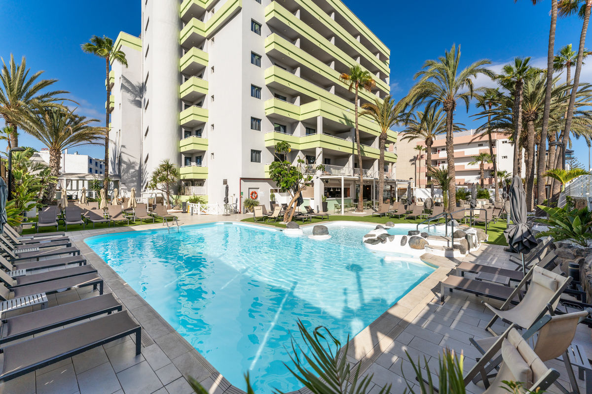 Hotel LIVVO Anamar Suites image 0